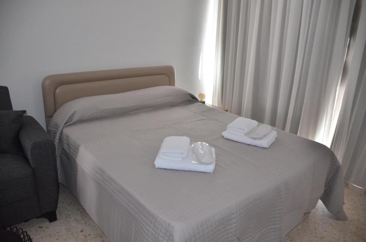 Almyria Apartments - By Imh Travel & Tours Paphos Exterior foto